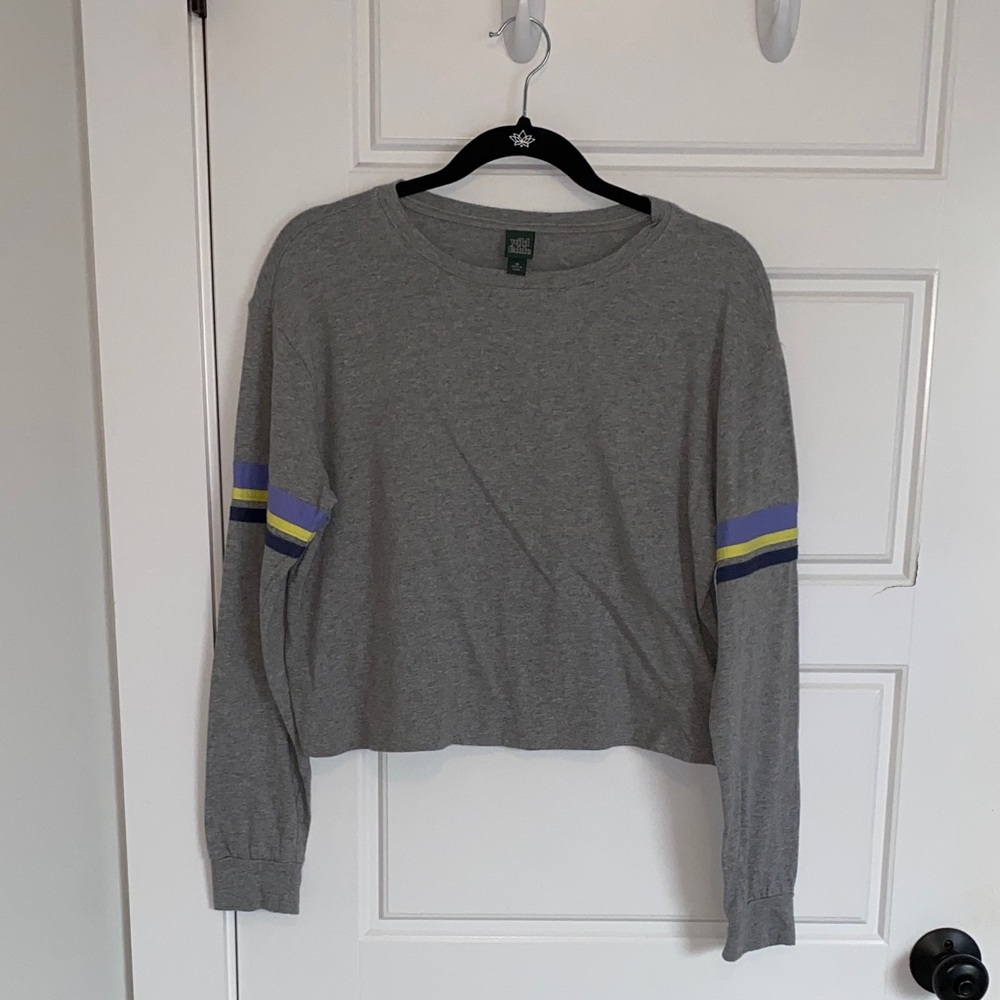 Gray Long Sleeve Crop Top with Striped Sleeve Detail